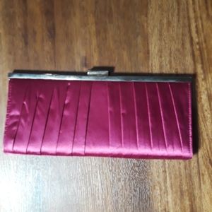 🎉2 for 10🎉Fushia clutch